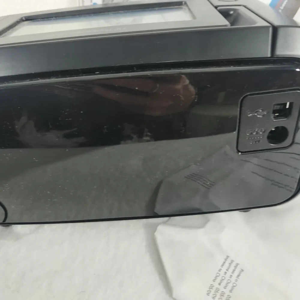 HP Photosmart A646 Digital Bluetooth Photo Inkjet Printer With Bag & Photo Paper